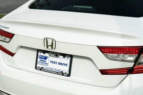 Certified 2022 Honda Accord LX image 3