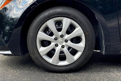 Used 2024 Toyota Corolla LE image 9