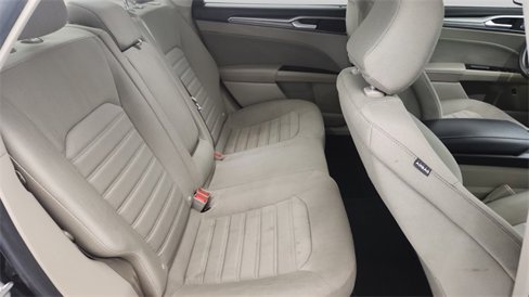 Used 2020 Ford Fusion SE image 23