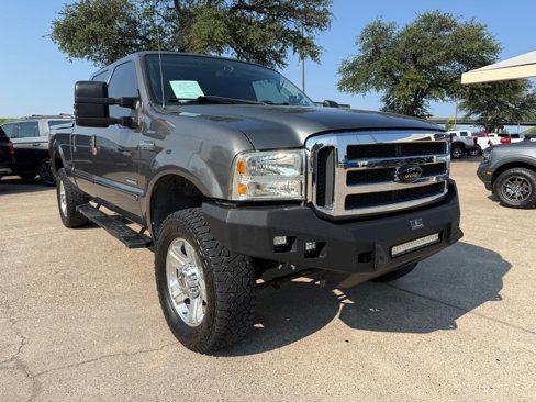 Used 2005 Ford F250 4x4 Crew Cab Super Duty image 1