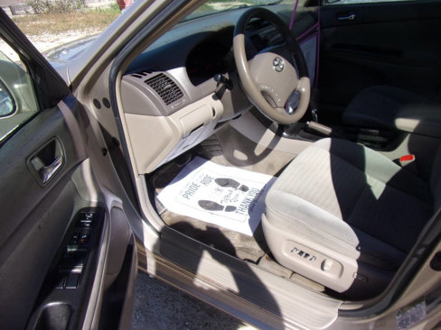 Used 2005 Toyota Camry LE image 3