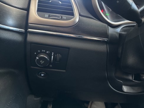 Used 2014 Jeep Grand Cherokee Limited image 15