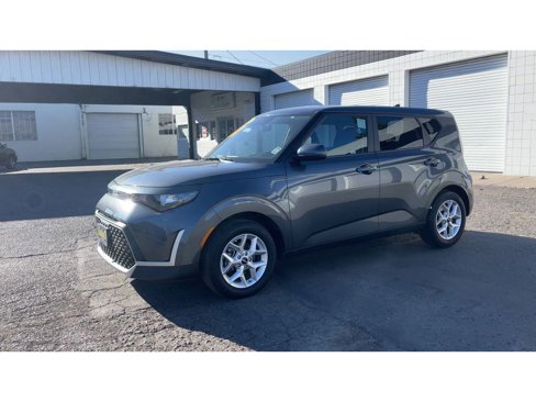 Used 2023 Kia Soul LX w/ Option Group 015 image 7
