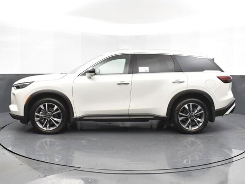 Certified 2025 INFINITI QX60 Luxe w/ Cargo Package image 3