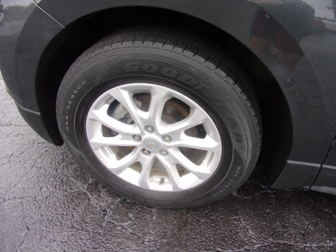 Used 2019 Chevrolet Equinox LS image 10