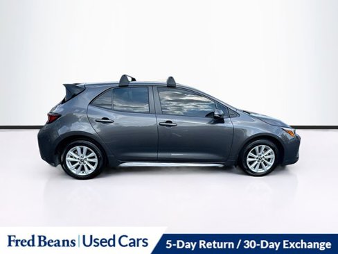 Used 2025 Toyota Corolla SE image 9