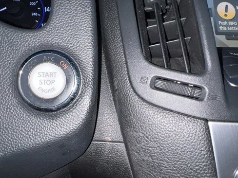 Used 2011 INFINITI G37 x w/ Premium Pkg image 29