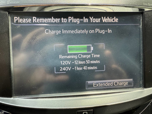 Used 2014 Toyota RAV4 EV image 29
