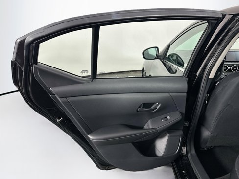 Used 2024 Nissan Sentra SV image 24