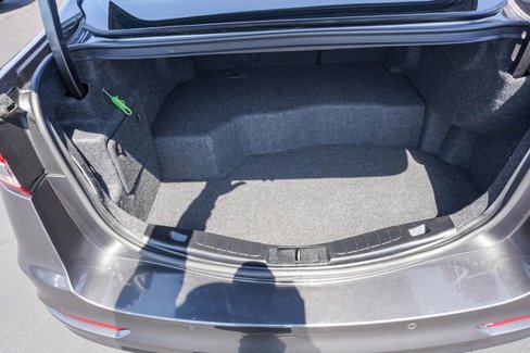 Used 2020 Ford Fusion SE image 26