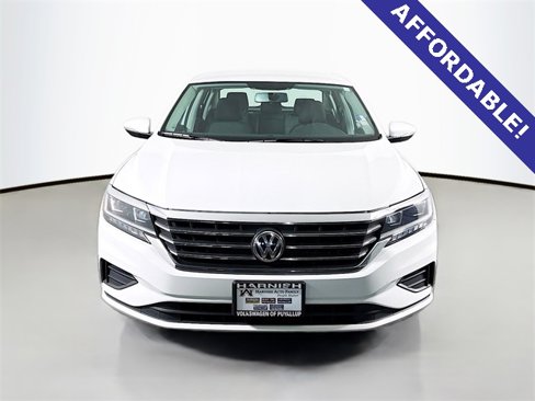 Used 2021 Volkswagen Passat 2.0T S image 2