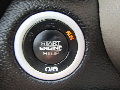 Used 2019 RAM 1500 Laramie image 25
