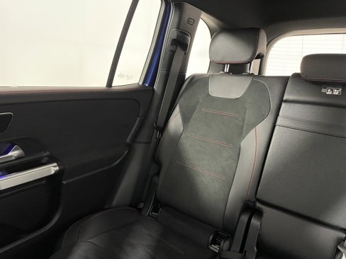 Used 2024 Mercedes-Benz GLB 250 image 13