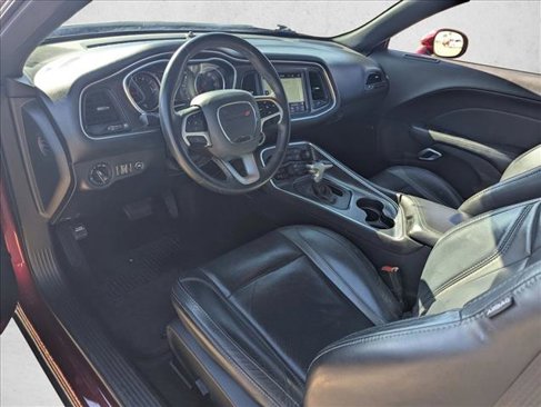 Used 2018 Dodge Challenger SXT Plus image 9