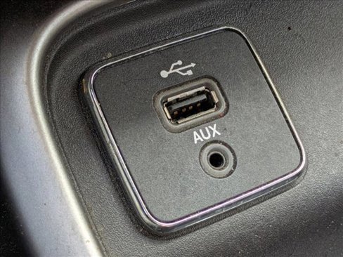 Used 2018 Jeep Compass Latitude image 15