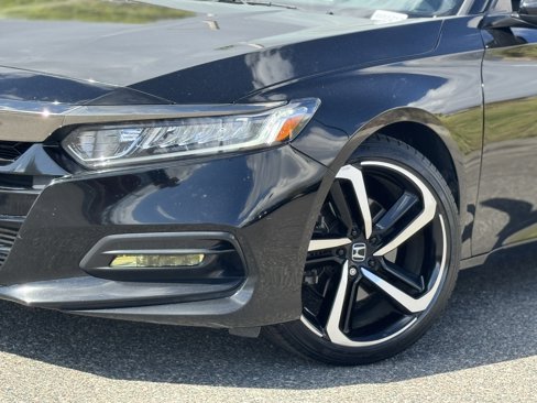 Used 2019 Honda Accord Sport image 4