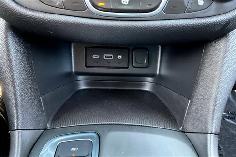 Used 2020 Chevrolet Equinox LT image 24