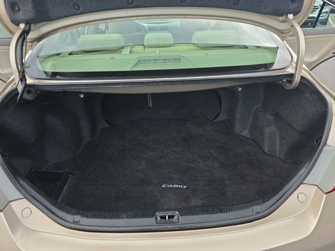 Used 2009 Toyota Camry LE image 12