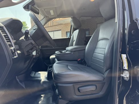 Used 2020 RAM 1500 Tradesman w/ Chrome Appearance Group image 29
