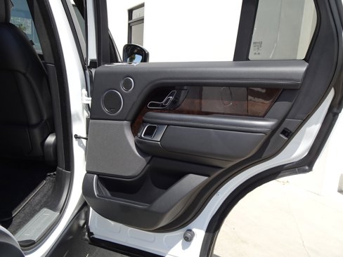 Used 2022 Land Rover Range Rover Westminster Edition image 18