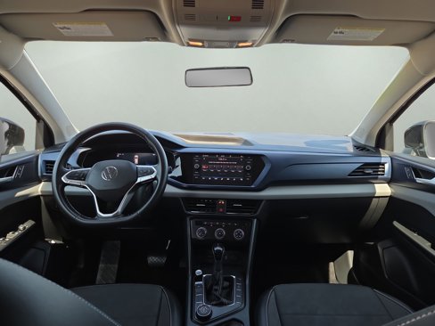 Used 2022 Volkswagen Taos SE image 2