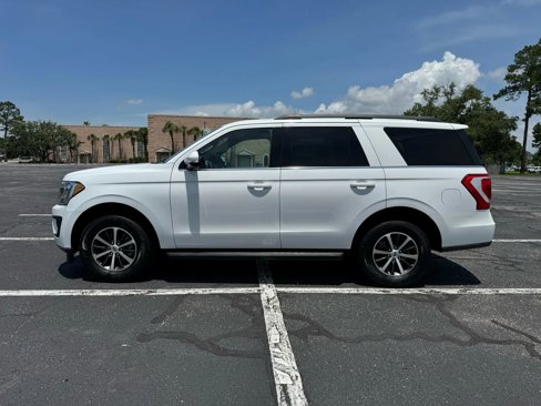 Used 2019 Ford Expedition XLT w/ Equipment Group 201A image 9