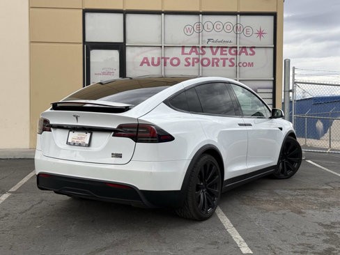 Used 2022 Tesla Model X Plaid image 10