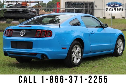 Used 2013 Ford Mustang Coupe image 8