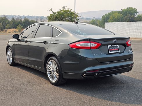 Used 2015 Ford Fusion SE w/ Equipment Group 202A image 4