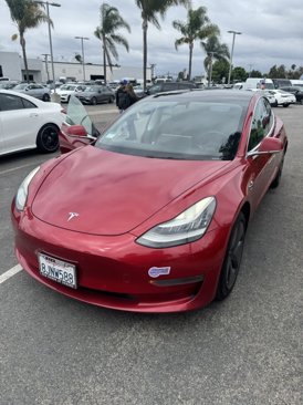 Used 2018 Tesla Model 3 Long Range image 1