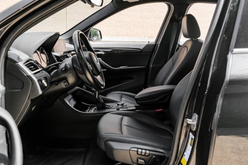 Used 2018 BMW X1 xDrive28i image 3