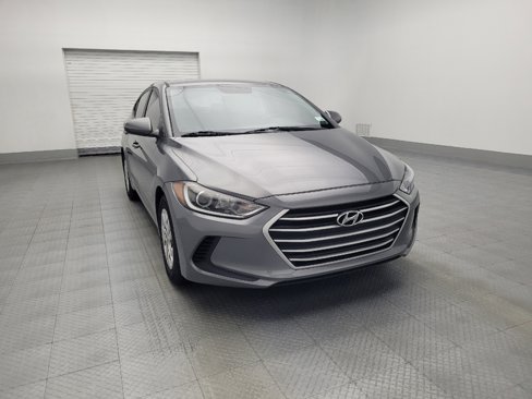 Used 2018 Hyundai Elantra SE image 14