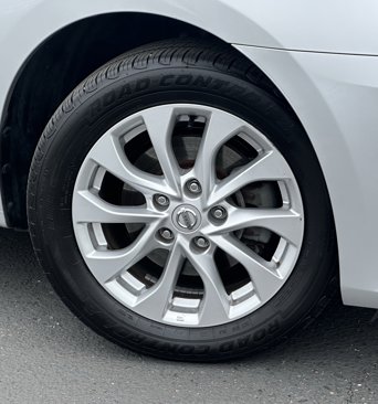 Used 2017 Nissan Sentra SV w/ Style Package image 7