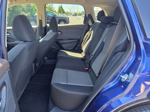 Used 2023 Nissan Rogue SV image 38
