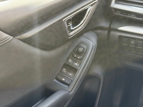 Used 2021 Subaru Forester Premium image 7