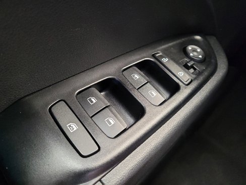 Used 2020 Hyundai Venue SE image 27