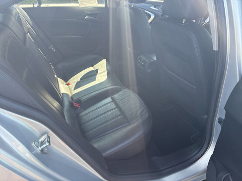 Used 2011 Buick Regal CXL image 9