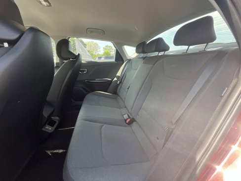 Used 2025 Kia K4 LXS image 10