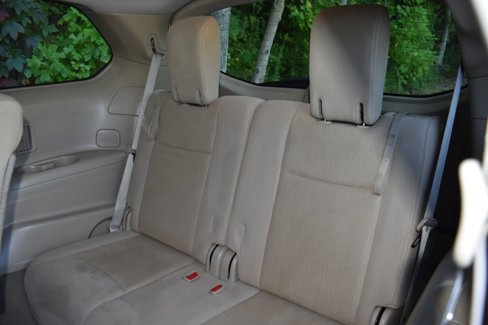 Used 2015 Nissan Pathfinder SV image 30