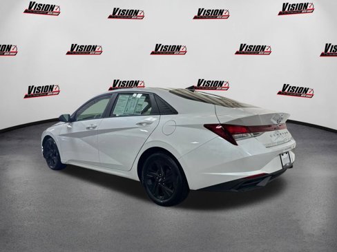 Used 2023 Hyundai Elantra SEL image 7