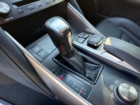 Used 2017 Lexus IS 200t F Sport image 24
