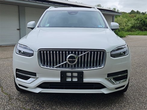 Used 2023 Volvo XC90 T8 Ultimate w/ Protection Package Premier image 3
