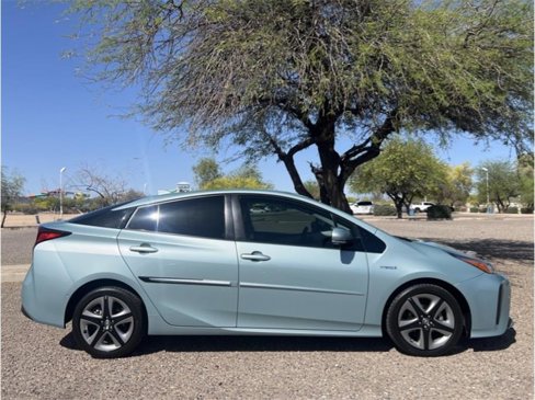 Used 2019 Toyota Prius Limited image 2
