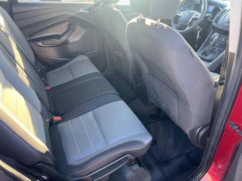 Used 2014 Ford Escape SE image 28