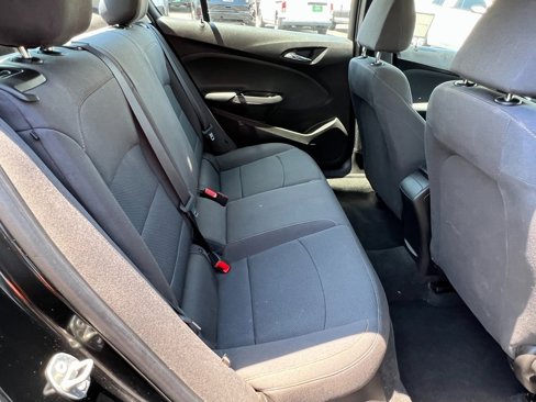 Used 2018 Chevrolet Cruze LS image 11