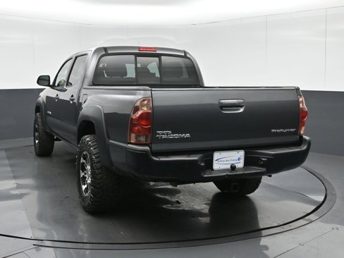 Used 2014 Toyota Tacoma PreRunner image 5