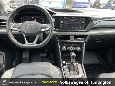 Used 2022 Volkswagen Taos SEL image 13