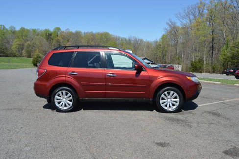Used 2011 Subaru Forester 2.5X Premium w/ All-Weather Pkg image 4