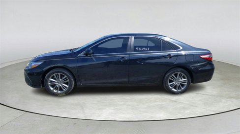 Used 2015 Toyota Camry SE image 4