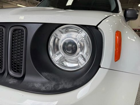 Used 2017 Jeep Renegade Trailhawk image 6